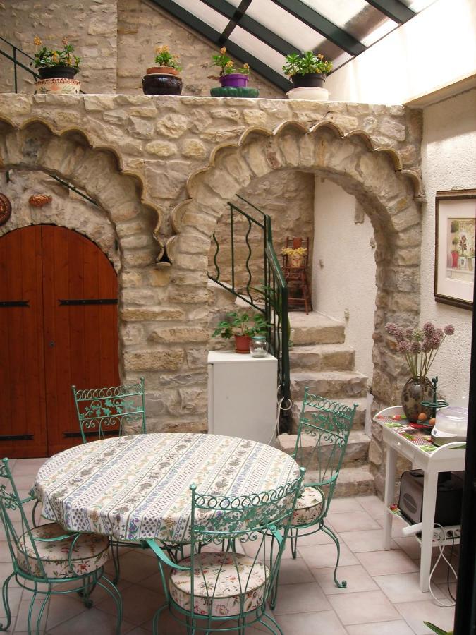 Bed and Breakfast Au Coeur De La Cite Medievale Везон-ла-Ромен Екстер'єр фото